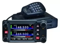 YAESU FTM-400XDE Dual Band VHF/UHF Πομποδέκτης αυτοκινήτου με GPS 1