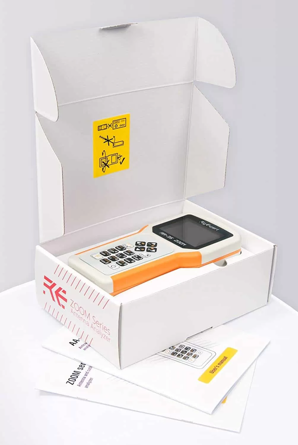RigExpert AA-35 ZOOM HF Antenna Analyzer (60kHz - 35MHz) 4 RigExpert AA-35 ZOOM HF Antenna Analyzer (60kHz - 35MHz) - Image 3