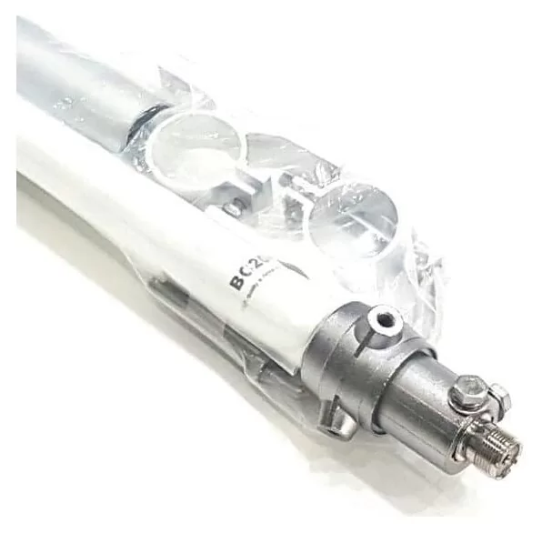 Vertical UHF antenna Diamond BC200 3 Vertical UHF antenna Diamond BC200