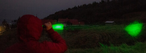 PNI Adventure F300 Φακός LED 10W Επαναφορτιζόμενος με 3 Χρώματα & Zoom 5