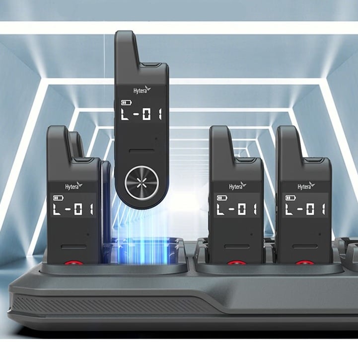 Pack 16 Hytera S1 Mini LF PMR-446 Walkie-Talkie + Πολλαπλός Φορτιστής – Ελεύθερης Χρήσης 4 Pack 16 Hytera S1 Mini LF PMR-446 Walkie-Talkie + Πολλαπλός Φορτιστής – Ελεύθερης Χρήσης - Image 2