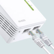 TP-LINK Wi-Fi Powerline Extender, AV600 300Mbps, Ver. 4.0 8 TP-LINK Wi-Fi Powerline Extender, AV600 300Mbps, Ver. 4.0 2