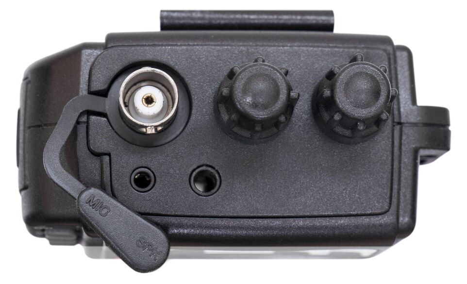 PNI Escort HP 62 CB Αυτοκινήτου Multi-Standard 4W AM/FM, RF Gain 9 Επιπέδων, Βασική Έκδοση 6 PNI Escort HP 62 CB multi-standard 4W AM/FM με RF Gain 9 επιπέδων