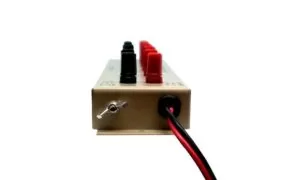 KDC-1 DC Junction Box 6 way distribution power board max. 20A 4 KDC-1 DC Junction Box 6 way distribution power board max. 20A 1